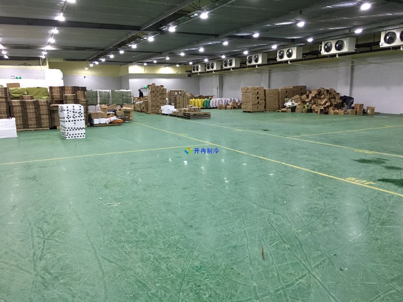 800噸海鮮保鮮冷庫安裝，保鮮冷庫設(shè)備一天耗電量多少